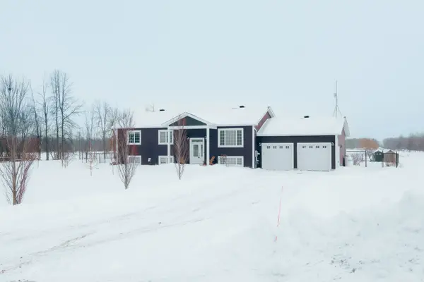 Edwardsburgh/cardinal, ON K0E 1X0,1503 Hyndman RD