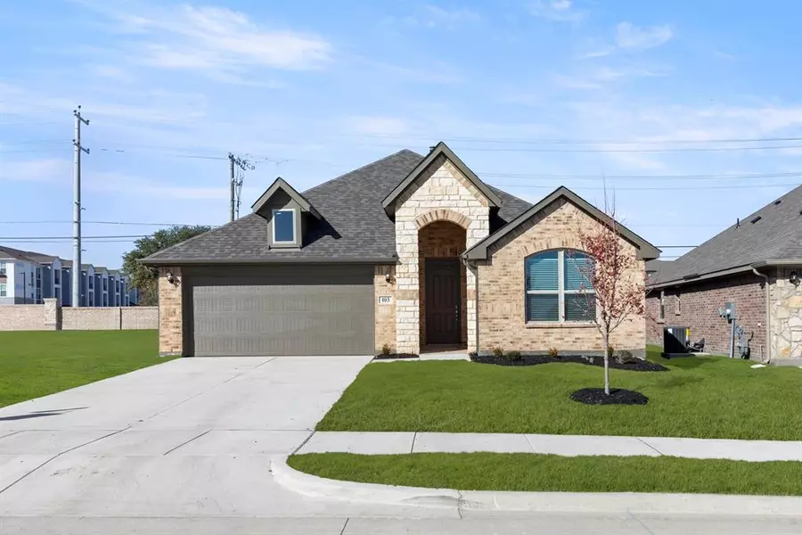 103 Whistling Duck, Balch Springs, TX 75181