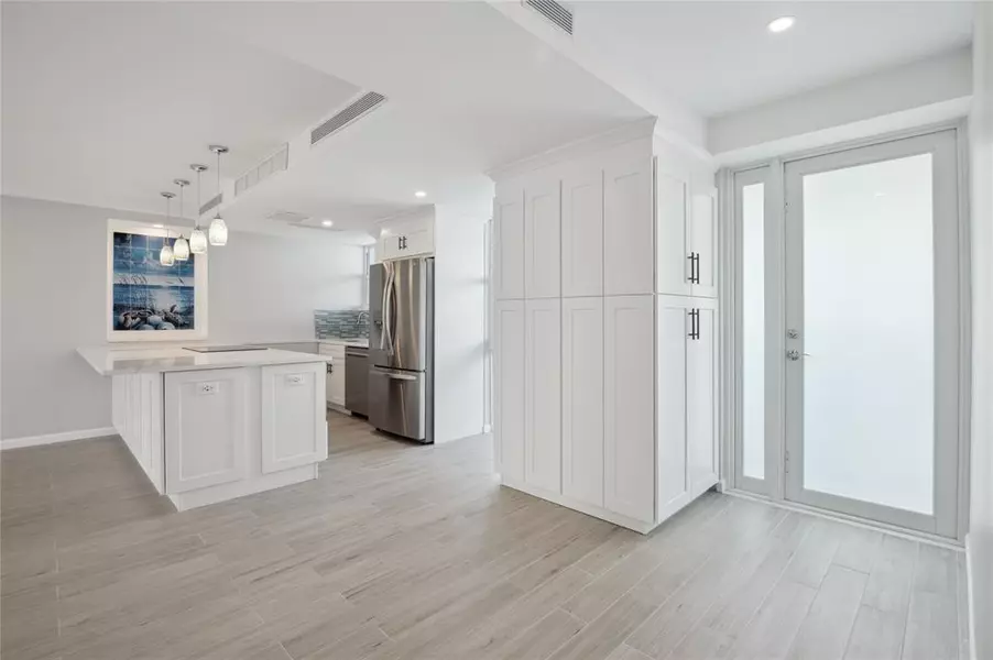 1900 S Ocean Dr #905, Fort Lauderdale, FL 33316