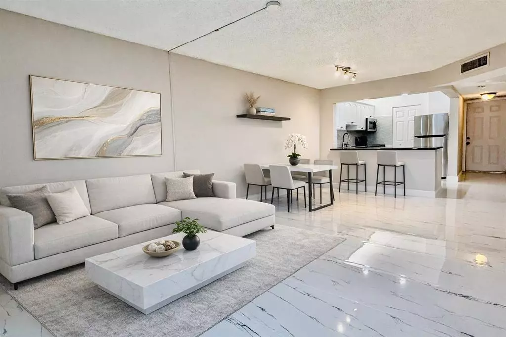 Tamarac, FL 33321,8060 N Colony Cir #209