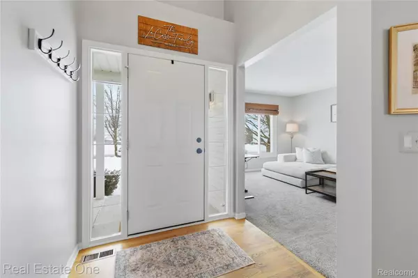 Brighton, MI 48116,1013 Peppergrove DR