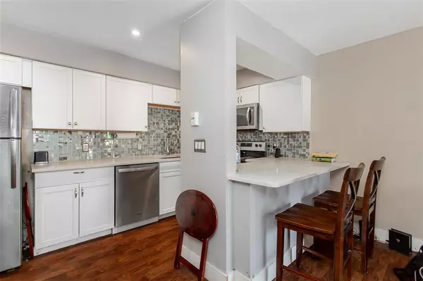 Dallas, TX 75234,3022 Forest Lane #221