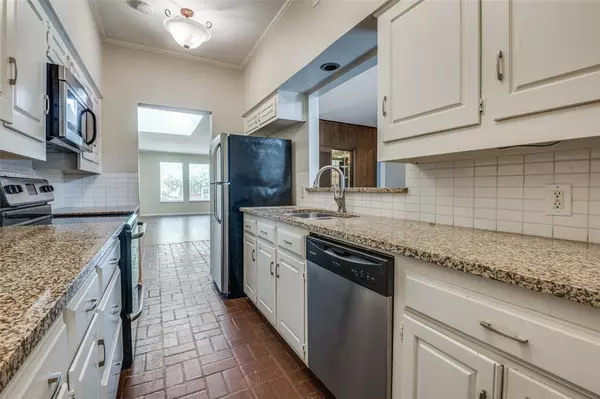 Dallas, TX 75230,7434 Wellcrest Drive