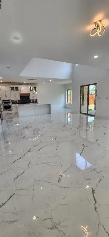 Dallas, TX 75212,3338 Sylvan Avenue