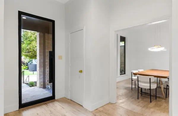 Dallas, TX 75231,9415 Hill View Drive