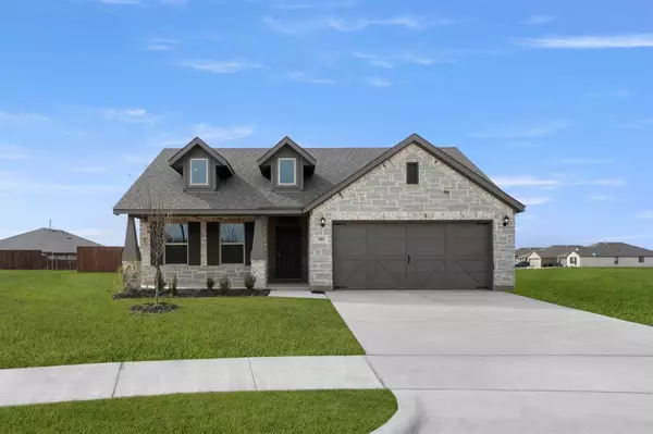 301 Comanche Drive, Cleburne, TX 76033