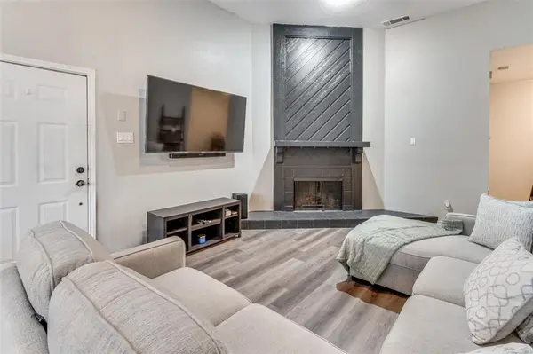 Arlington, TX 76011,2110 Randy Snow Road #313