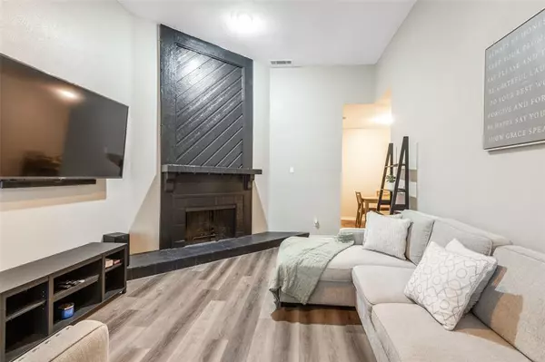 Arlington, TX 76011,2110 Randy Snow Road #313