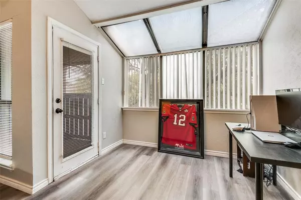 Arlington, TX 76011,2110 Randy Snow Road #313