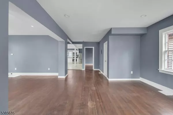 Newark City, NJ 07106,513 Sanford Ave