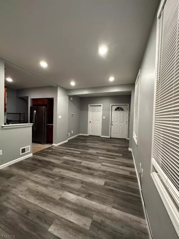 Phillipsburg Town, NJ 08865,45 Fox St