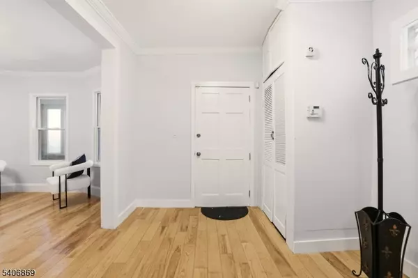 Newark City, NJ 07106,71 Oakland Ter