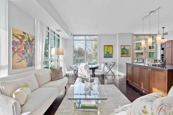 319 Merton ST #310, Toronto C10, ON M4S 1A7