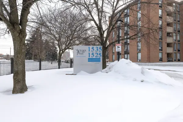 1525 Diefenbaker CT #210, Pickering, ON L1V 3W1