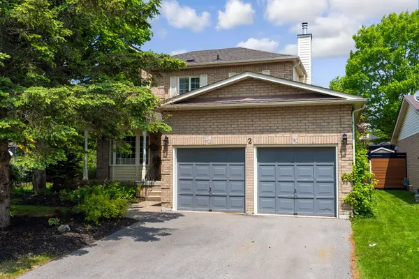 2 Resnik DR, Clarington, ON L1B 1K5
