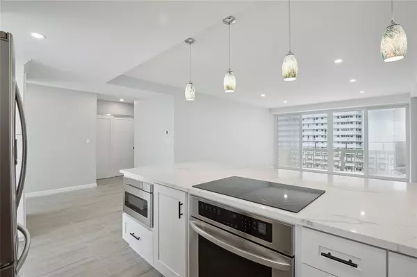 Fort Lauderdale, FL 33316,1900 S Ocean Dr #905