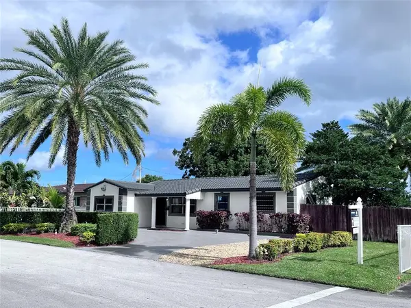 Hollywood, FL 33020,1425 S 25th Ave