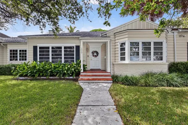 Fort Lauderdale, FL 33316,1017 SE 13th Ter