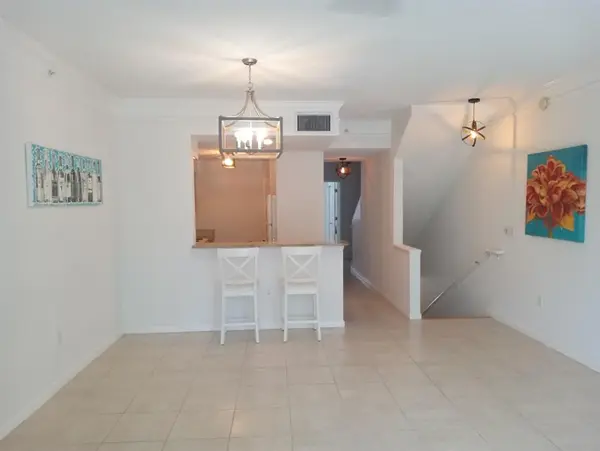 Delray Beach, FL 33444,2018 Alta Meadows Ln #407