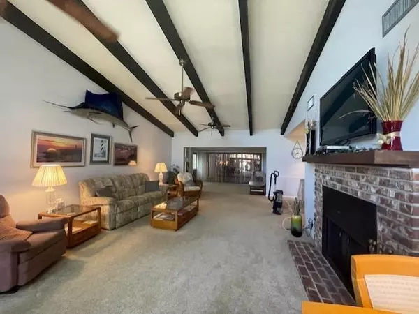 Okeechobee, FL 34974,10198 SE Highway 441