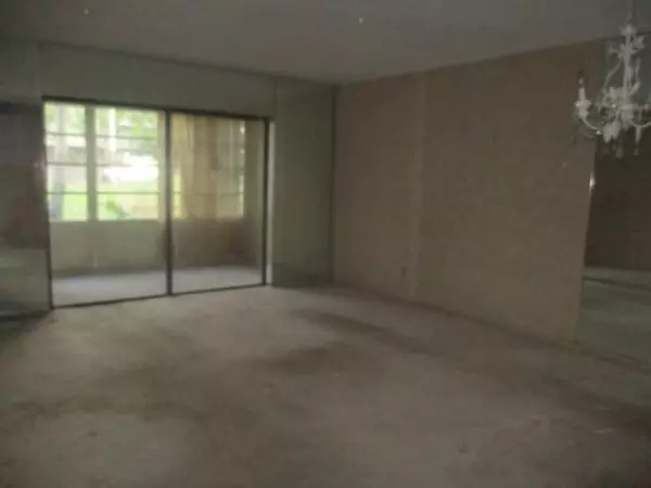 Lauderdale Lakes, FL 33319,3940 NW 42nd Ave #113