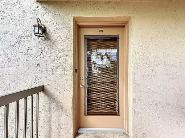 Tamarac, FL 33319,4930 E Sabal Palm Blvd #301