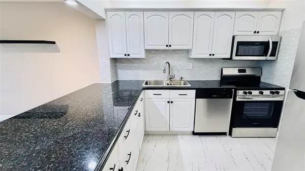 Tamarac, FL 33321,8060 N Colony Cir #209