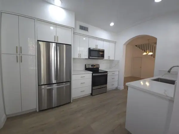 Miramar, FL 33029,18713 SW 26th St