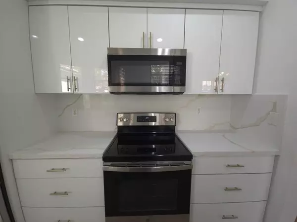 Miramar, FL 33029,18713 SW 26th St