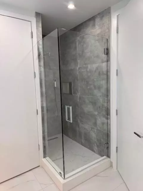 West Palm Beach, FL 33403,220 Lake Shore Dr #717