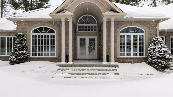 Oro-medonte, ON L0L 2L0,7 Highland DR