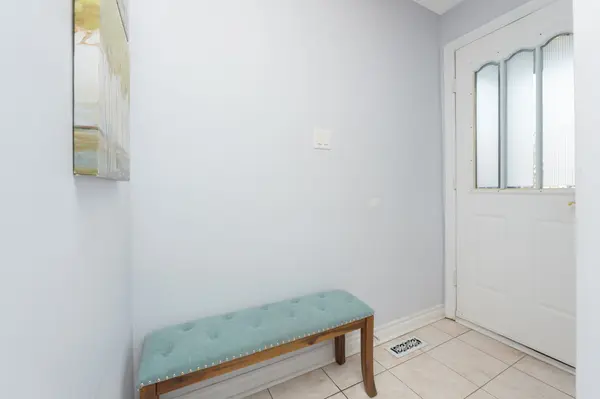 Halton Hills, ON L7G 2J2,76 River DR