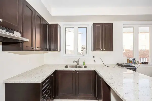 Brampton, ON L6Z 0B4,12 Sprucewood RD