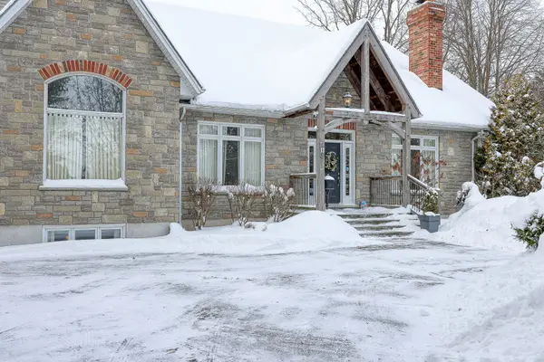 Ingersoll, ON N5C 4G5,11 Norsworthy LN