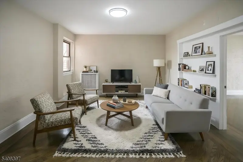 204 Church St #4D, Boonton Town, NJ 07005