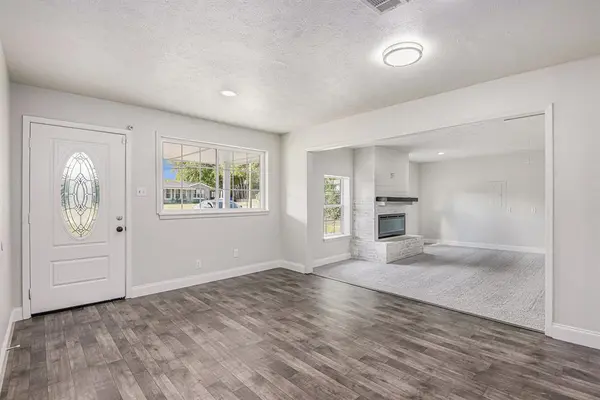 Azle, TX 76020,233 Victoria Avenue