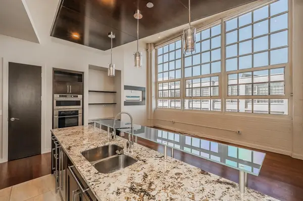 Fort Worth, TX 76107,2600 W 7th Street #2816