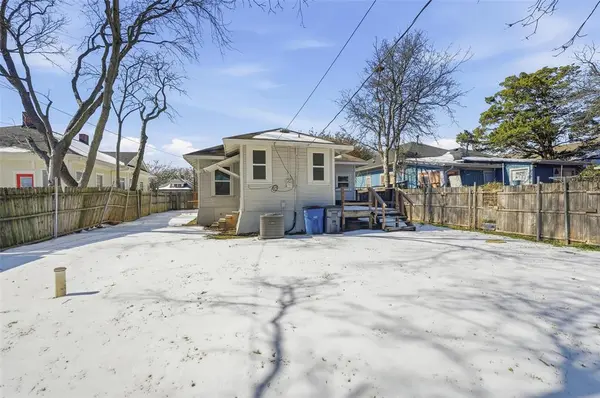 Dallas, TX 75208,526 S Clinton Avenue