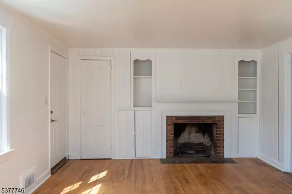 Verona Twp., NJ 07044,176 Woodland Ave