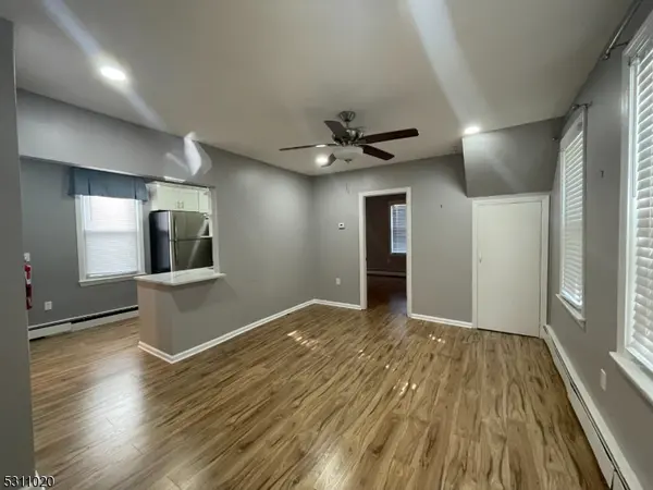 Dover Town, NJ 07801,31 Union St