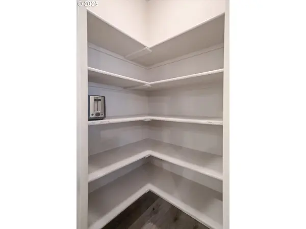 3850 SUMMERLINN DR, West Linn, OR 97068