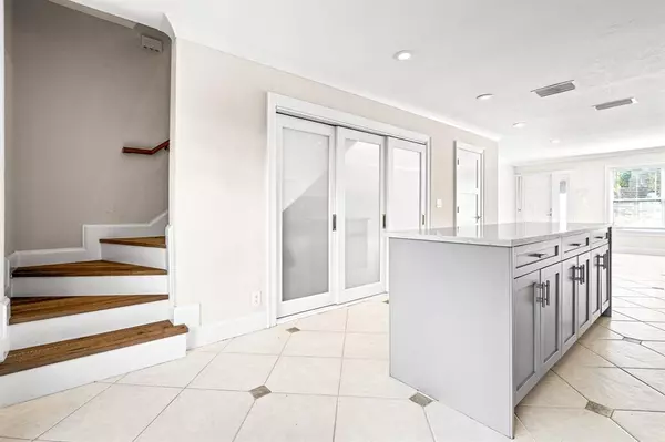 Deerfield Beach, FL 33441,1917 NE 3rd St #113