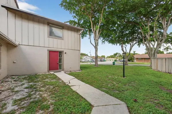 Lauderhill, FL 33313,2218 NW 58th Ave #27A