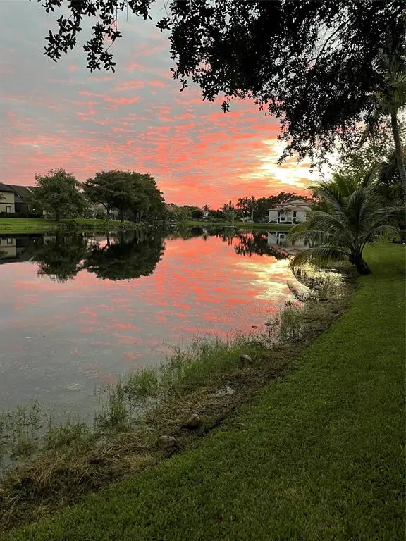 Pembroke Pines, FL 33024,9702 NW 23rd Ct #9702