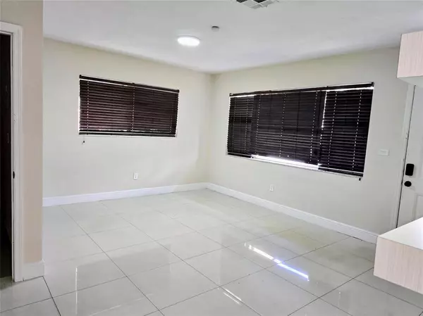 Miami Gardens, FL 33055,18422 NW 42ND CT