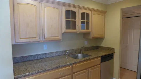 Fort Lauderdale, FL 33301,1515 E Broward Blvd #305