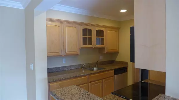 Fort Lauderdale, FL 33301,1515 E Broward Blvd #305