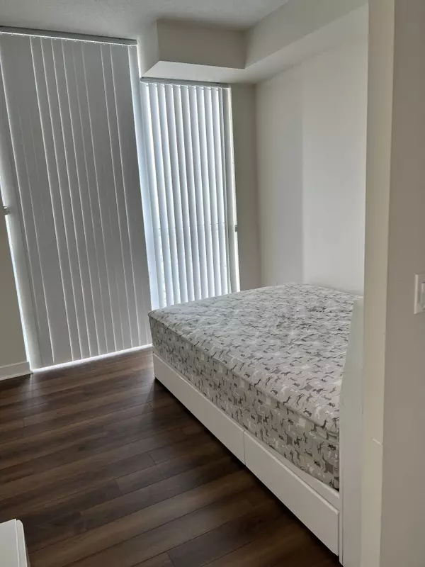 Mississauga, ON L5B 4L6,3975 Grand Park DR #3907