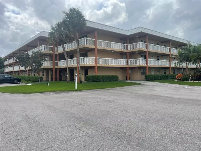 9818 Marinaa Blvd #1226, Boca Raton, FL 33428