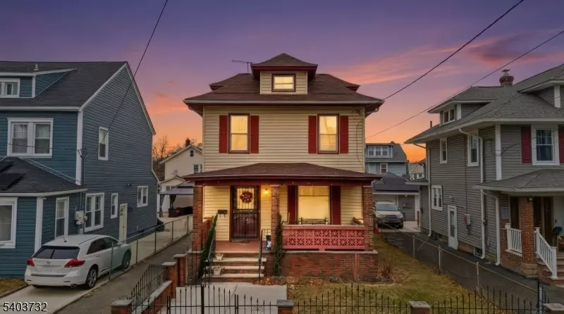 Hillside Twp., NJ 07205,39 Hollywood Ave